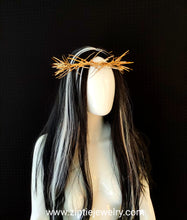 Load image into Gallery viewer, Gold Crown of Thorns