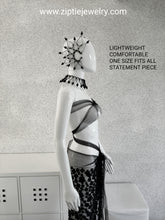 Load image into Gallery viewer, Sattement Black Beaded Ear Cuff