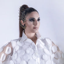 Load image into Gallery viewer, Gold Spike Ear Cuff