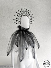 Load image into Gallery viewer, Beaded Crown