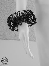 Load image into Gallery viewer, Elizabethan Style Bracelet