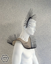 Load image into Gallery viewer, Gold Necklace & Spike Crown Set