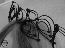 Load image into Gallery viewer, Leaf Necklace or Headband