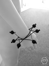 Load image into Gallery viewer, Minimalist Necklace