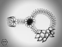 Load image into Gallery viewer, Shoulder Armour