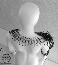 Load image into Gallery viewer, Shoulder Armour