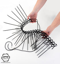 Load image into Gallery viewer, Spike Bone Spine