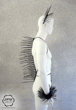 Load image into Gallery viewer, Spike Bone Spine