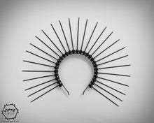 Load image into Gallery viewer, Black Beaded Spike Crown

