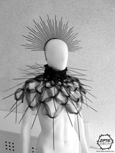 Load image into Gallery viewer, Black Spike Zip Tie Halo Crown
