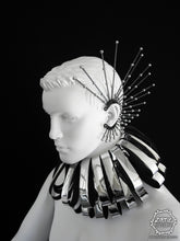 Load image into Gallery viewer, Silver Spike Ear Cuff
