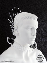 Load image into Gallery viewer, White Pearl Spike Collar
