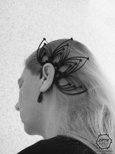 Load image into Gallery viewer, Leaf Earcuff Pair
