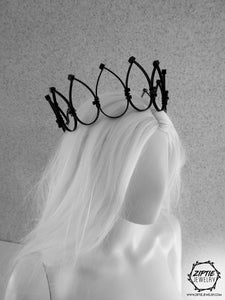 Minimalistic Black Crown
