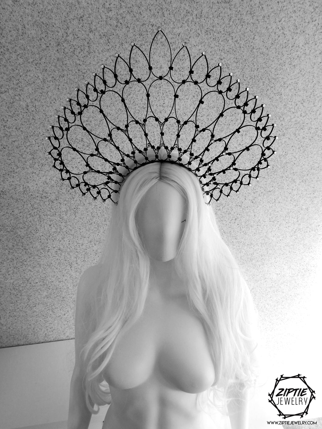 Super Light Crown